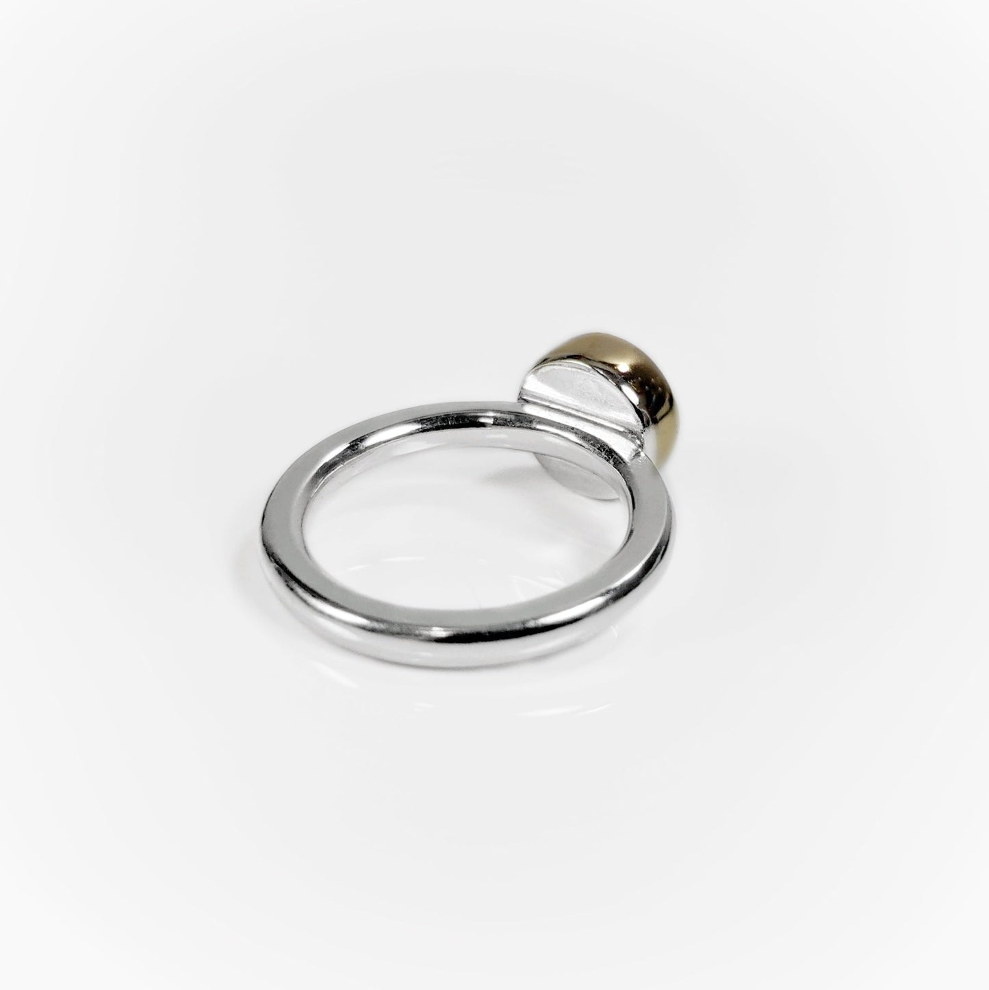 Heirloom Sleek Round Faceted Memorial Ring - 10k Gold & Silver - Upgraded 10mm Gem